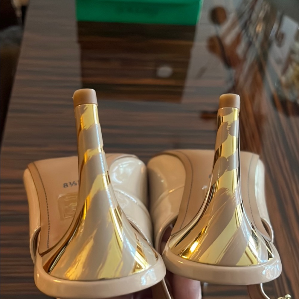J.Renee Beige Nude Pearl Slongback Heels with Textured Finish - Picture 6 of 8